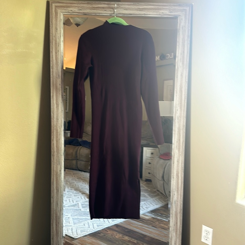 Large Pink Lilly Wine colored Mock Neck, Rib Midi Dress.